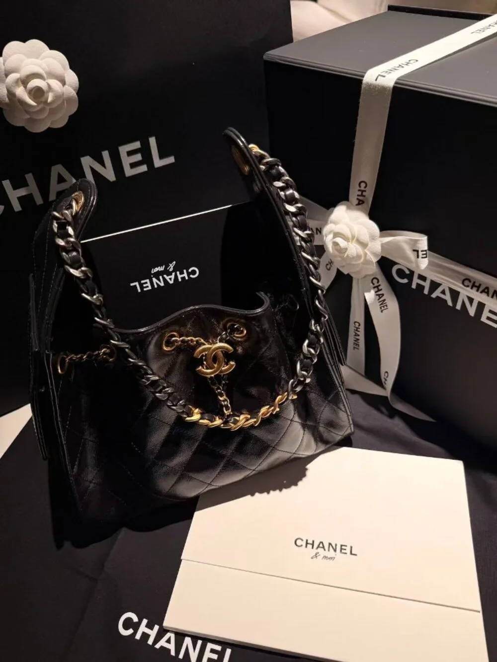 Classic Chanel Bag: A Stylish and Versatile Choice for Elegance